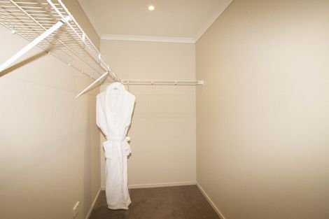 Photo of property in 28 Deller Drive, Carterton, 5713