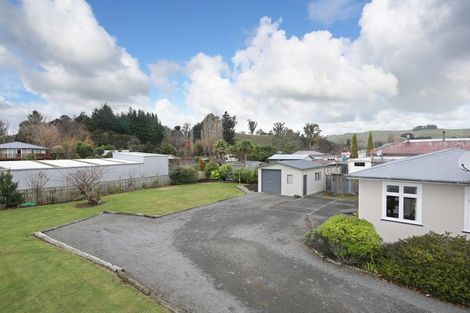 Photo of property in 36 Bruce Street, Hunterville, 4730