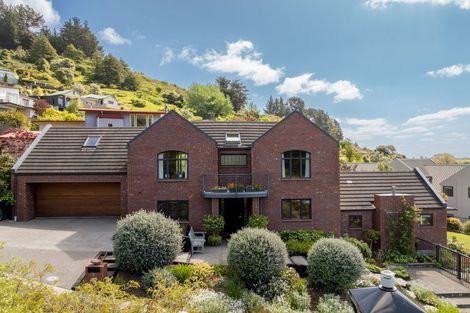 Photo of property in 2 Emerald Lane, Cashmere, Christchurch, 8022