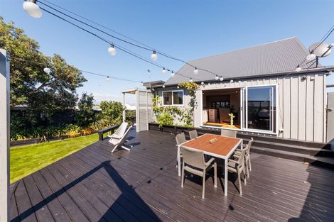 Photo of property in 45 Shortt Street, Foxton Beach, Foxton, 4815