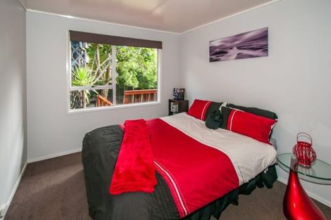 Photo of property in 89 John Downs Drive, Browns Bay, Auckland, 0630