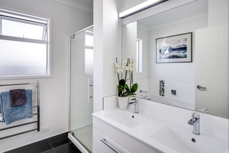 Photo of property in 11 Te Heipora Place, Havelock North, 4130