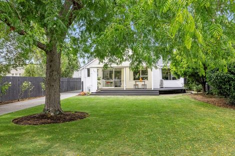 Photo of property in 39 Plynlimon Road, Fendalton, Christchurch, 8052