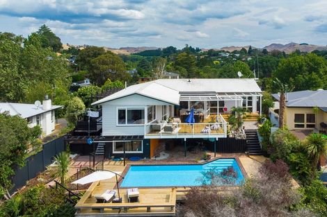 Photo of property in 13 Awarua Crescent, Havelock North, 4130