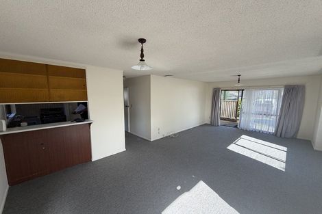 Photo of property in 4 Eversham Road, Mount Maunganui, 3116