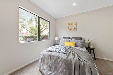 Photo of property in 27/8 Margan Avenue, New Lynn, Auckland, 0600