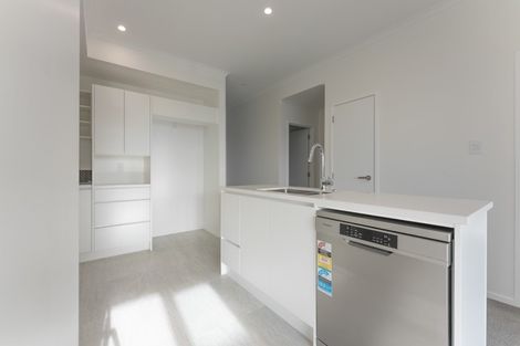 Photo of property in 17/1 Scott Road, Hobsonville, Auckland, 0616