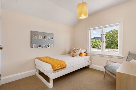 Photo of property in 19c Dyers Pass Road, Cashmere, Christchurch, 8022