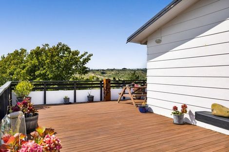 Photo of property in 34 Kent Street, Patea, 4520