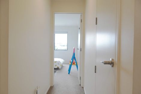 Photo of property in 13 Nganui Avenue, Takanini, 2112