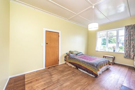 Photo of property in 25 Brassey Street, Waverley, 4510