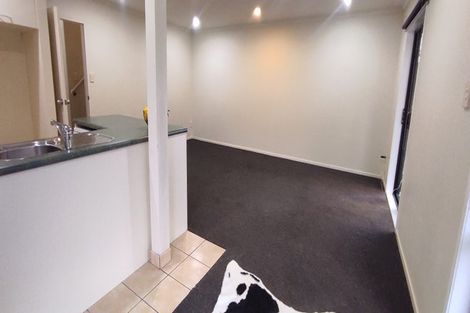 Photo of property in 17 Blumhardt Place, Avondale, Auckland, 1026