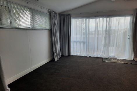 Photo of property in 748 Whangaparaoa Road, Manly, Whangaparaoa, 0930