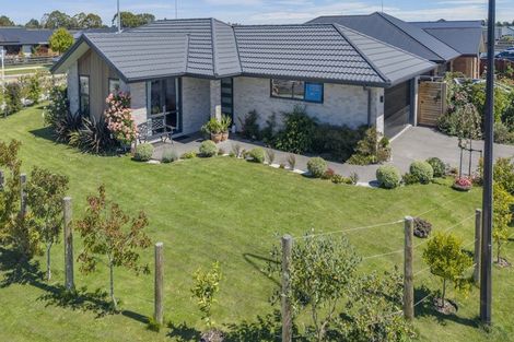 Photo of property in 18 Antill Street, Woodend, 7610