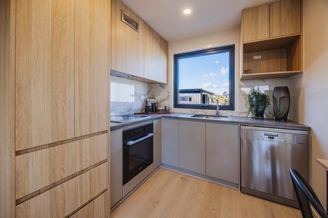 Photo of property in 10 Kaaramuramu Lane, Mangere Bridge, Auckland, 2022