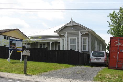 Photo of property in 26 Riverhead Road, Kumeu, 0810