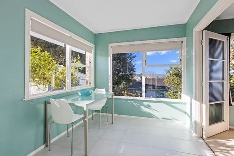 Photo of property in 6 Diana Drive, Glenfield, Auckland, 0627