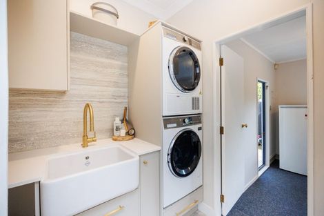 Photo of property in 2 Balmoral Drive, Terrace End, Palmerston North, 4410