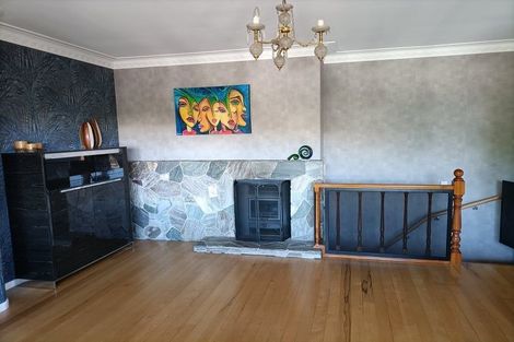 Photo of property in 5 Sutton Crescent, Papatoetoe, Auckland, 2025