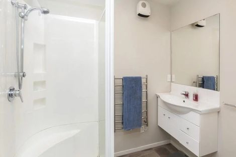 Photo of property in 43a Shortland Street, Wainoni, Christchurch, 8061