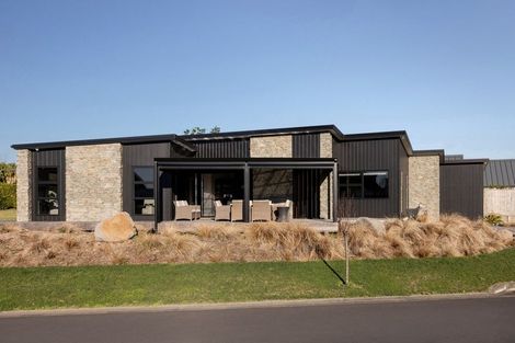 Photo of property in 18 Serenity Drive, Omokoroa, 3114