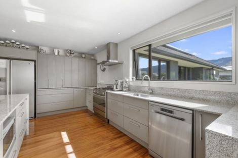 Photo of property in 21 De Bettencor Place, Mount Pisa, Cromwell, 9383