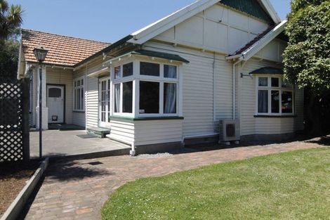 Photo of property in 38 Cleveland Street, Edgeware, Christchurch, 8013