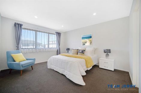 Photo of property in 76 Donegal Park Drive, Flat Bush, Auckland, 2019