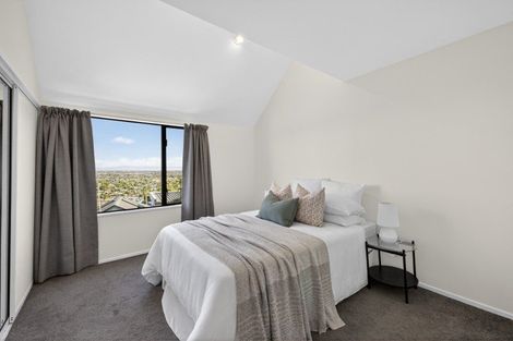 Photo of property in 25 Lookaway Place, Huntsbury, Christchurch, 8022