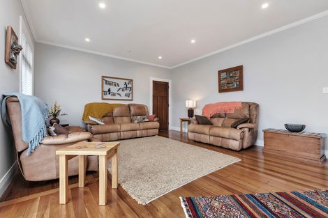 Photo of property in 1 Cochrane Road, Hobsonville, Auckland, 0616