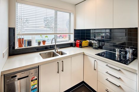 Photo of property in 10/36 Tacy Street, Kilbirnie, Wellington, 6022