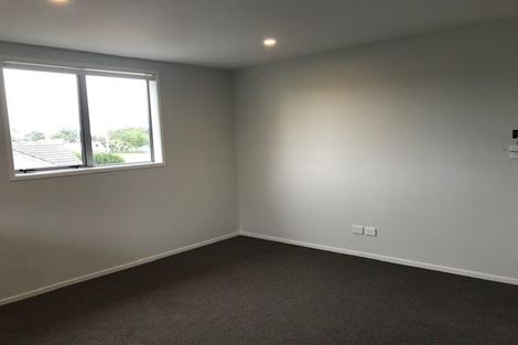 Photo of property in 22 Litten Road, Cockle Bay, Auckland, 2014