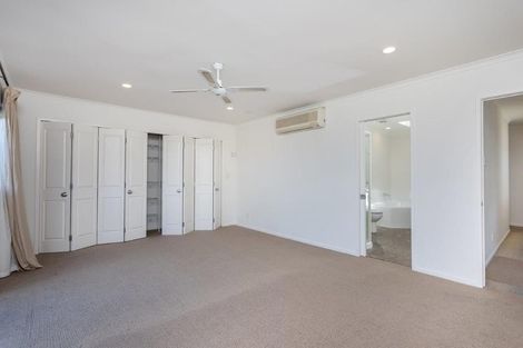Photo of property in 34 Danica Esplanade, Te Atatu Peninsula, Auckland, 0610