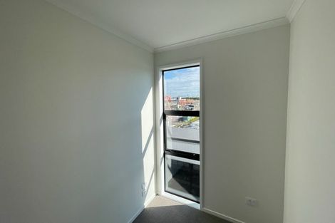 Photo of property in 26 Manarini Road, Westgate, Auckland, 0614