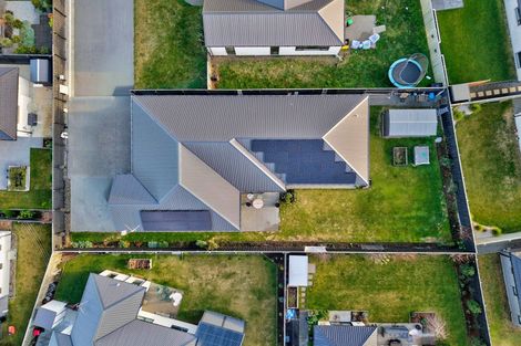 Photo of property in 39 Croydon Street, Woodend, 7610
