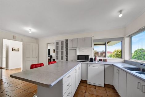 Photo of property in 24 Culzean Grove, Bell Block, New Plymouth, 4312
