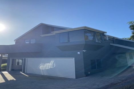 Photo of property in 1/12 Aotearoa Terrace, Murrays Bay, Auckland, 0630