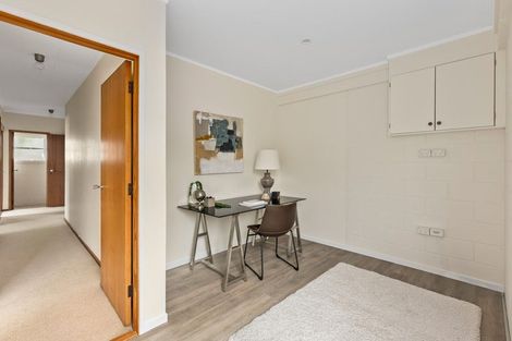 Photo of property in 30a Geoffrey Road, Torbay, Auckland, 0630
