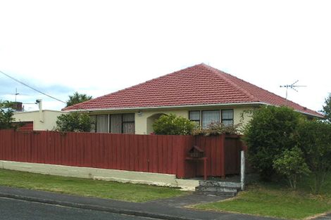 Photo of property in 2/25 Birchfield Road, Hauraki, Auckland, 0622