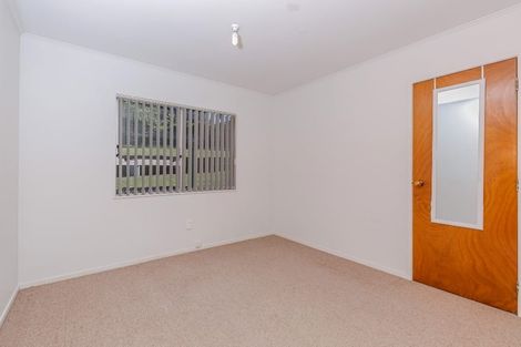 Photo of property in 13 Tableau Place, Totara Vale, Auckland, 0629