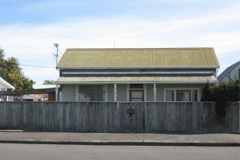 Photo of property in 7 Lowther Street, Whanganui, 4500