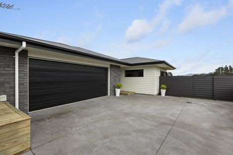 Photo of property in 5a Tupuhi Place, Highlands Park, New Plymouth, 4312