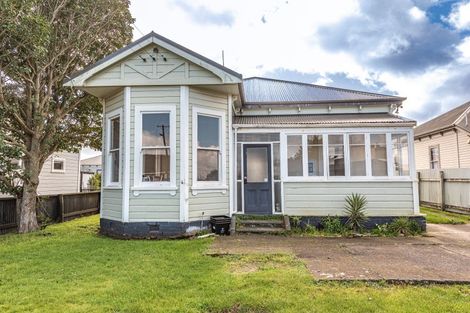 Photo of property in 42 Bignell Street, Gonville, Whanganui, 4501