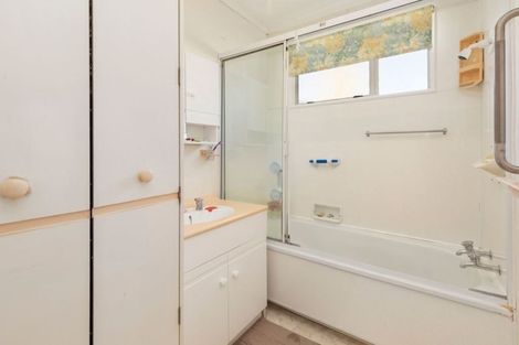 Photo of property in 2/382 Stokes Valley, Stokes Valley, Lower Hutt, 5019