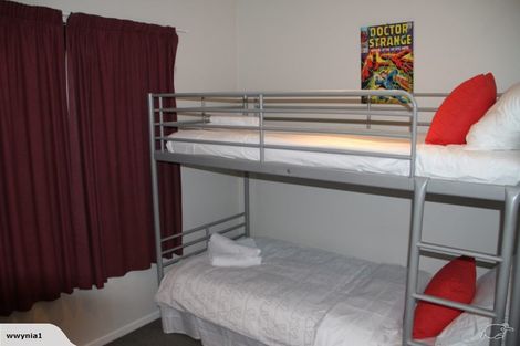 Photo of property in 24a Korotaha Terrace, Rothesay Bay, Auckland, 0630