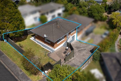 Photo of property in 1/30 Acacia Road, Torbay, Auckland, 0632