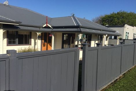 Photo of property in 1a Roy Street, Tawa, Wellington, 5028