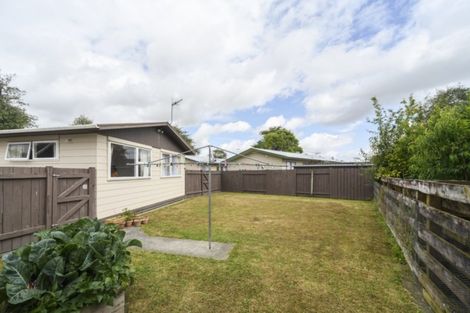 Photo of property in 33 Suzanne Grove, Kelvin Grove, Palmerston North, 4414