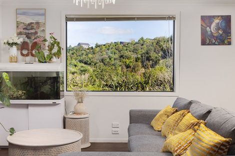 Photo of property in 2 Hauruia Way, Pyes Pa, Tauranga, 3112