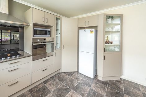 Photo of property in Caversham Park, 2/33 Caversham Road, Westmere, Whanganui, 4501